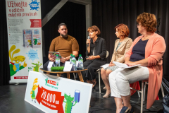 Od-leve-proti-desni-govorci-g.-Boštjan-Gorenc-Pižama-ga.-Janja-Štular...